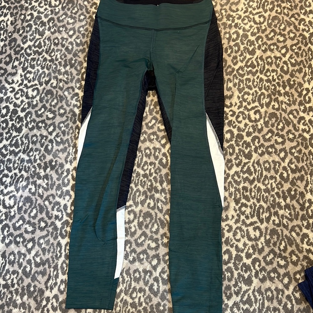 Outdoor voice leggings